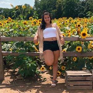 Meet your Posher, Jasmine